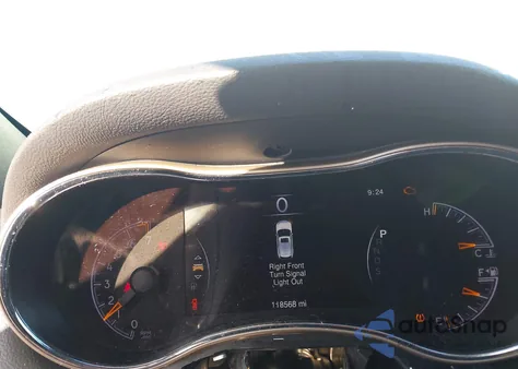 2015 Jeep Grand Cherokee Laredo z USA, uszkodzony, nr VIN 1C4RJFAGXFC159215